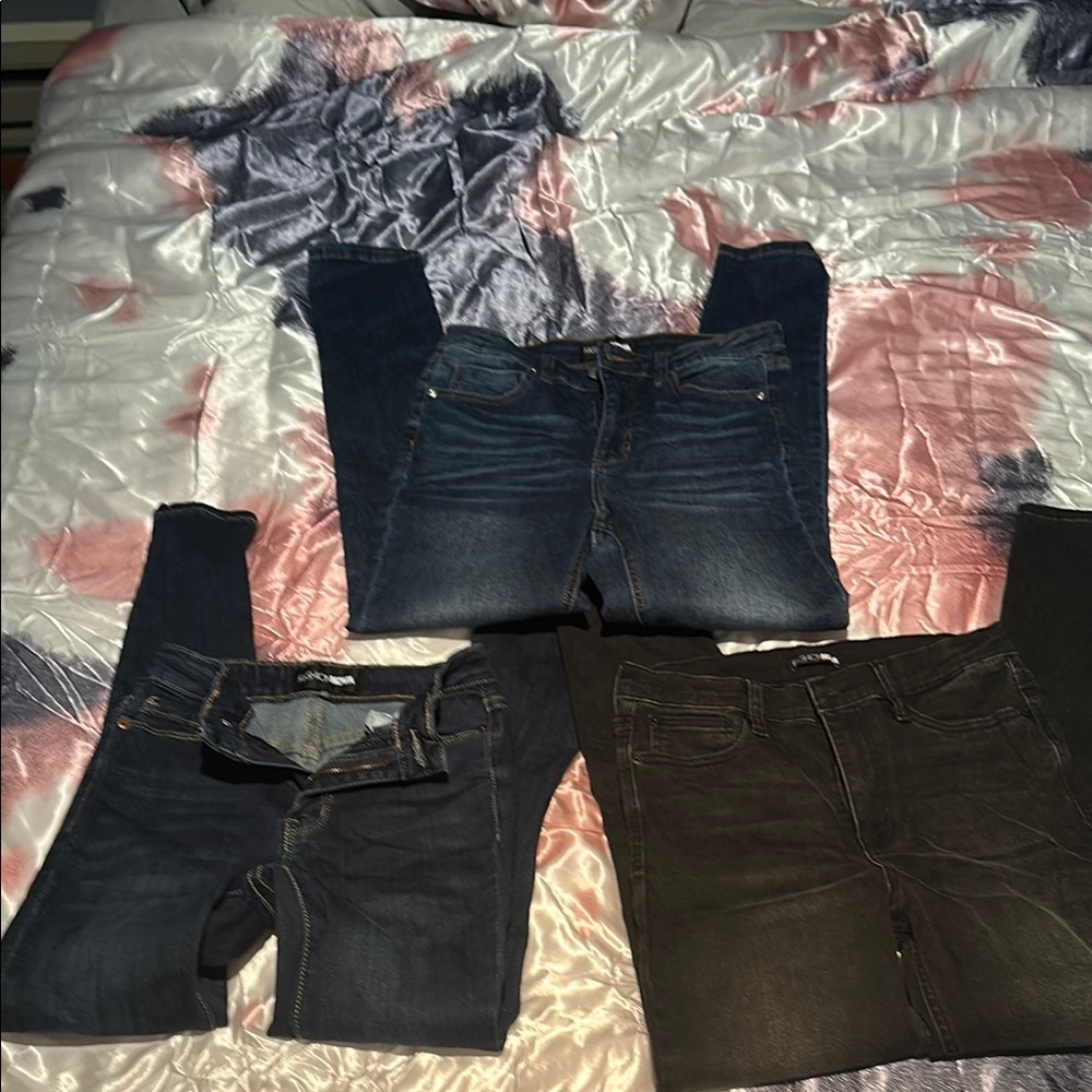 Fashion Nova size 1 Jean Bundle